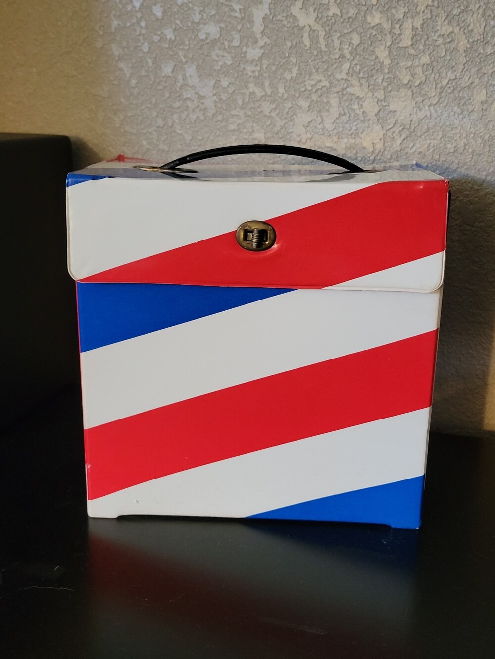 💈Vintage 1960s Vinyl 45 Record Carrying Case Red/White/Blue w/ Handle